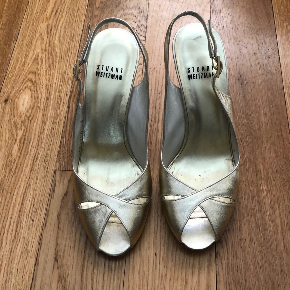 Stuart Weitzman Slingbacks size 5 gold